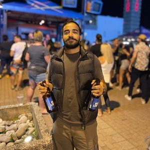 Meet your Posher, Ayush